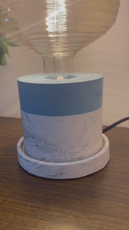 Lampe de chevet "Emilie" - Élégance et douceur pour votre intérieur