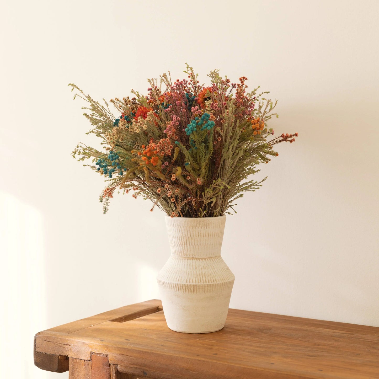 Vase en céramique artisanale fabriqué au Portugal