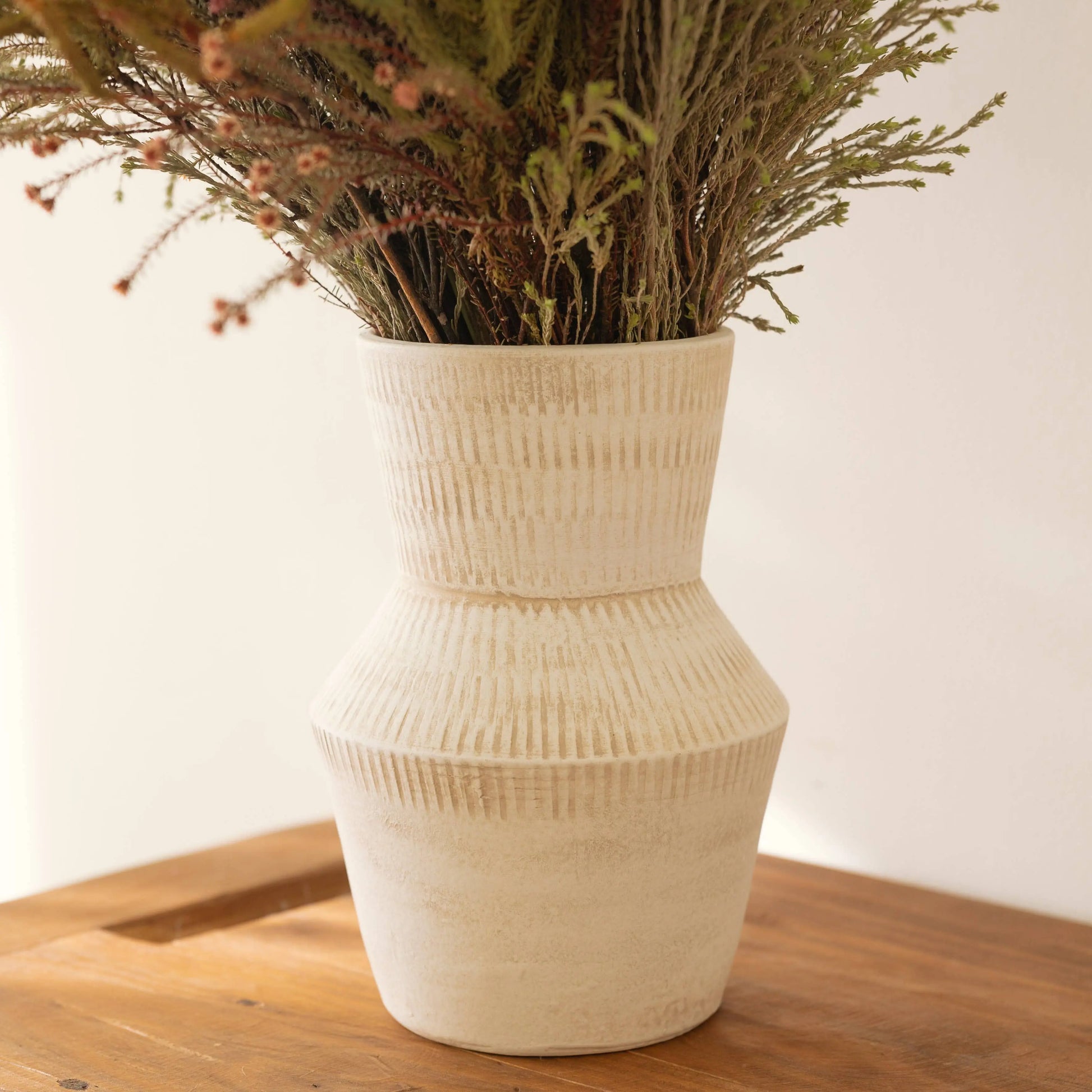 Vase en céramique fabriqué à la main au Portugal